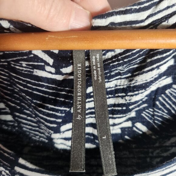 Anthropologie Navy Blue & White Smocked Bodice Tunic Top Sleeveless Sz Large - Picture 3 of 7